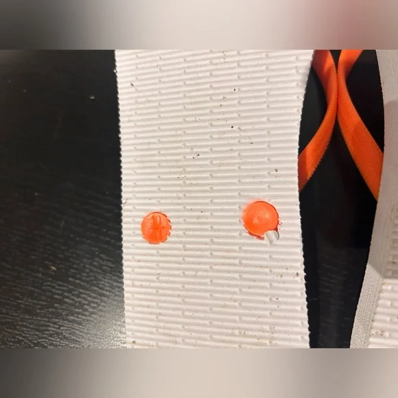 Aeropostale NYC Flip-flops - Picture 4 of 4